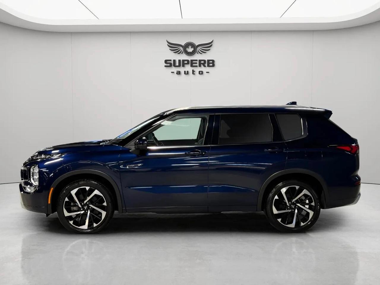 2024 Mitsubishi Outlander GT   S-AWC   ONE OWNER   NO ACCIDENT   BOSE SOUND Photo3