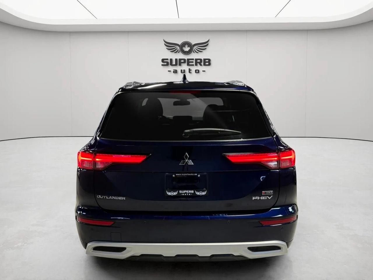 2024 Mitsubishi Outlander GT   S-AWC   ONE OWNER   NO ACCIDENT   BOSE SOUND Photo