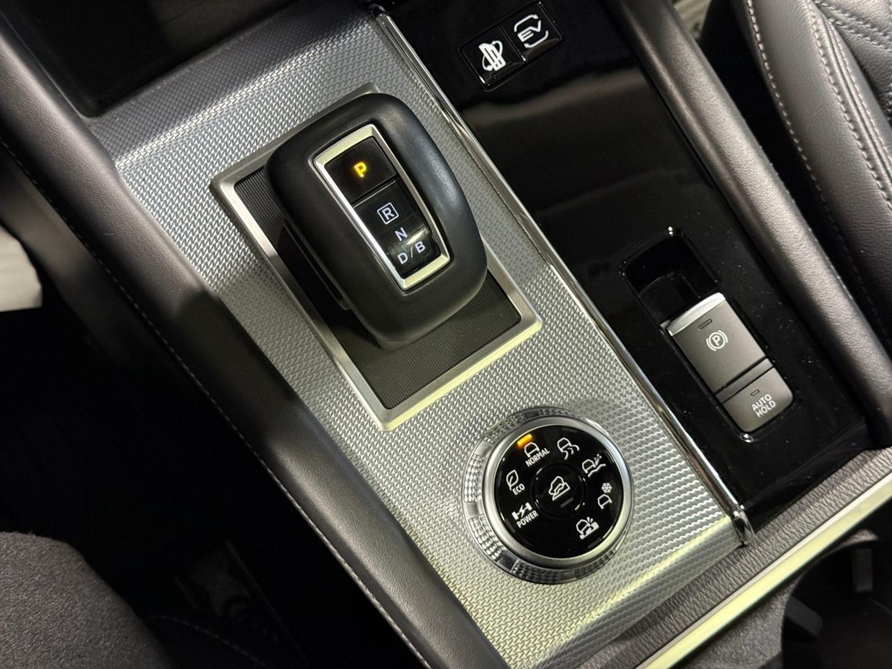 2024 Mitsubishi Outlander GT   S-AWC   ONE OWNER   NO ACCIDENT   BOSE SOUND Photo