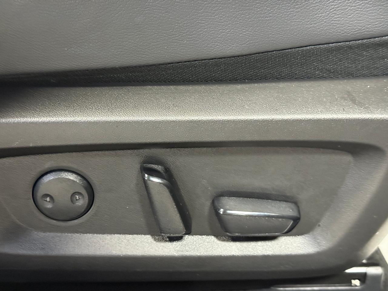 2024 Mitsubishi Outlander GT   S-AWC   ONE OWNER   NO ACCIDENT   BOSE SOUND Photo