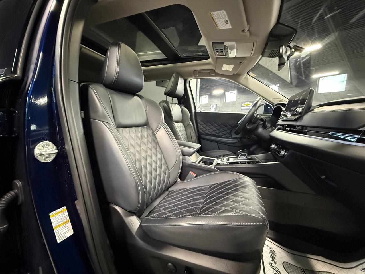 2024 Mitsubishi Outlander GT   S-AWC   ONE OWNER   NO ACCIDENT   BOSE SOUND Photo