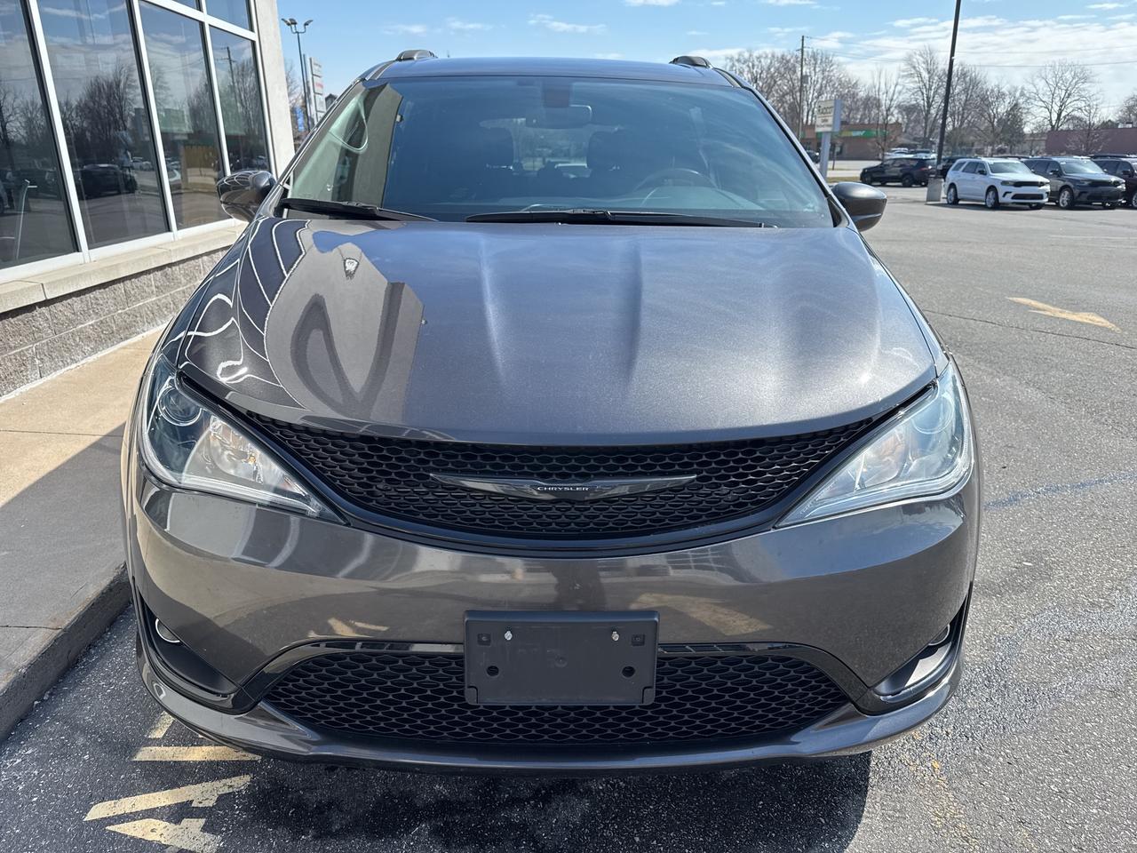 2019 Chrysler Pacifica Touring Plus Photo