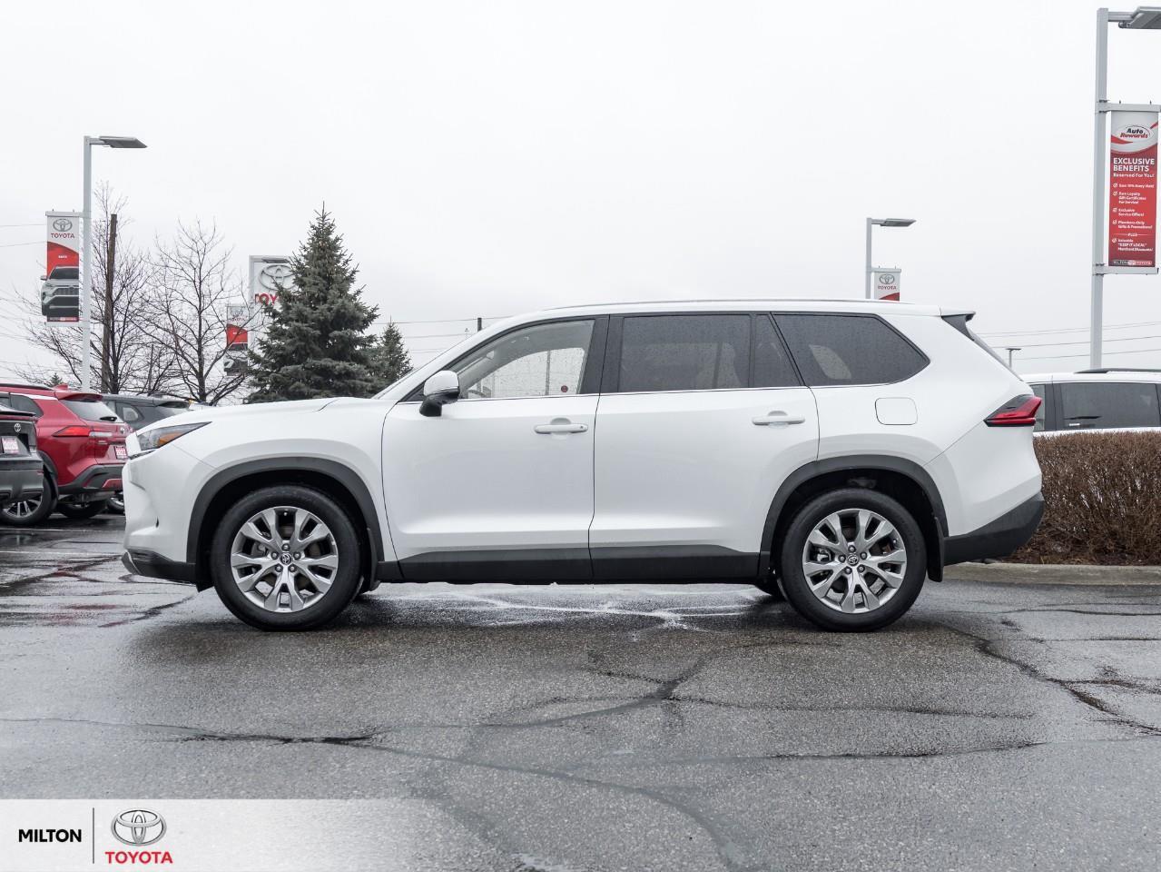 2025 Toyota Grand Highlander LEATHER HEATED STEERING PANORAMIC SUNROOF JBL SOUN Photo2