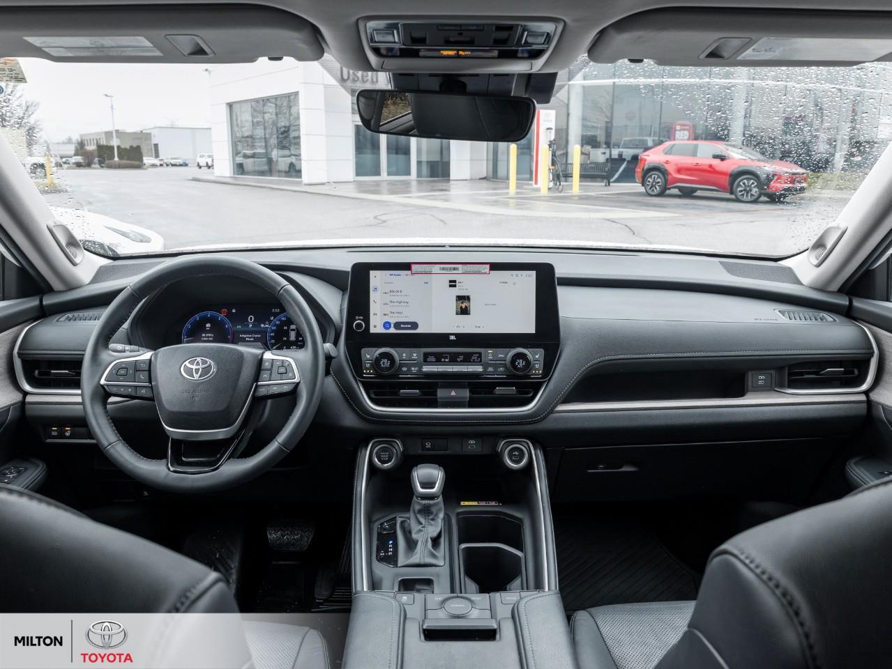 2025 Toyota Grand Highlander LEATHER HEATED STEERING PANORAMIC SUNROOF JBL SOUN Photo