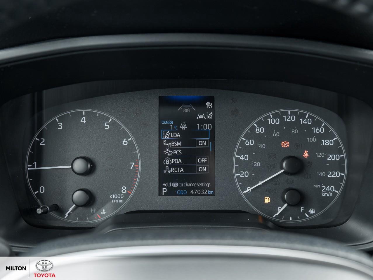 2024 Toyota Corolla Cross 8 MULTIMEDIA WIRELESS CARPLAY ANDROID AUTO HEATED Photo