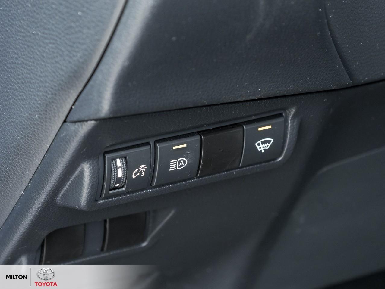 2024 Toyota Corolla Cross 8 MULTIMEDIA WIRELESS CARPLAY ANDROID AUTO HEATED Photo