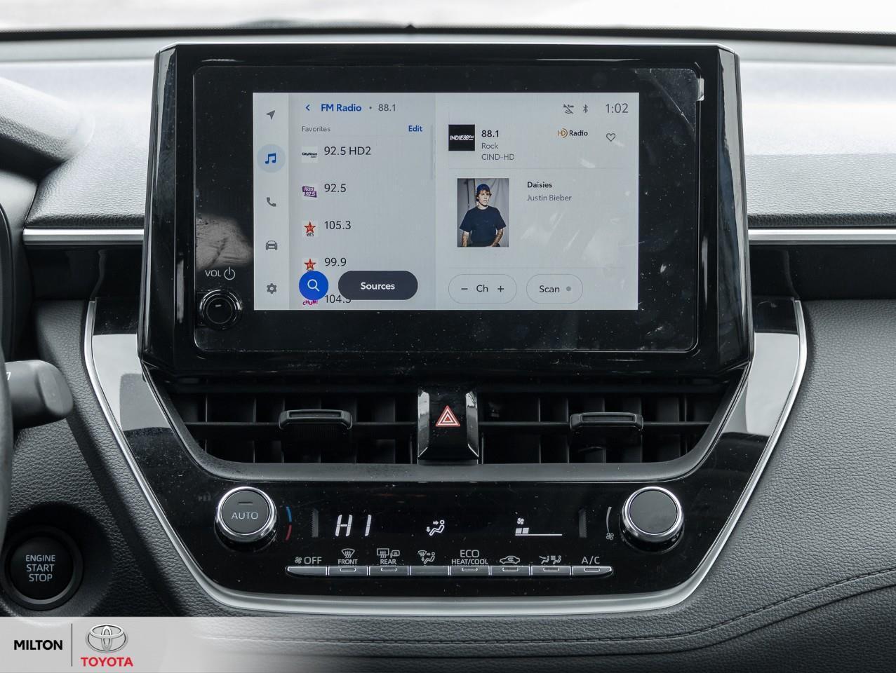 2024 Toyota Corolla Cross 8 MULTIMEDIA WIRELESS CARPLAY ANDROID AUTO HEATED Photo