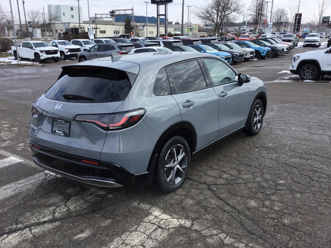 2023 Honda HR-V EX-L NAVI Photo4