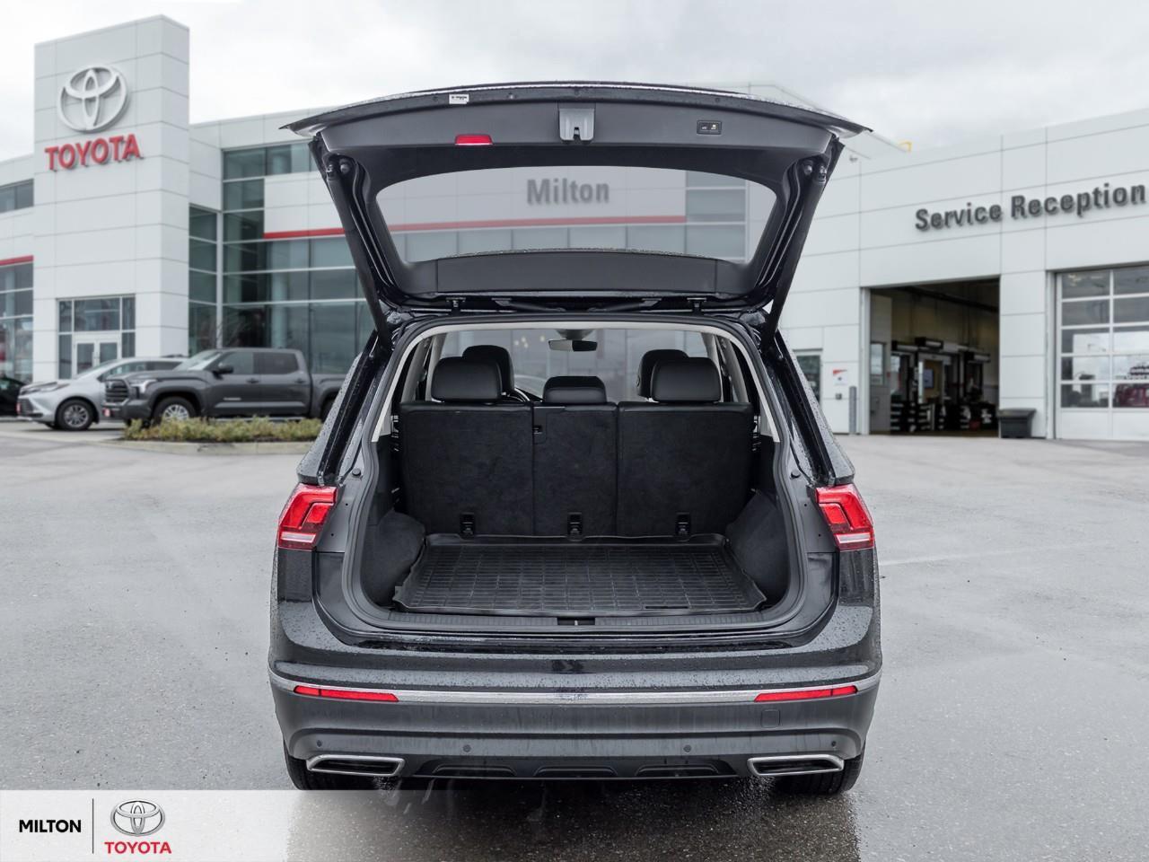 2019 Volkswagen Tiguan LEATHER PANORAMIC SUNROOF HEATED STEERING FENDER A Photo