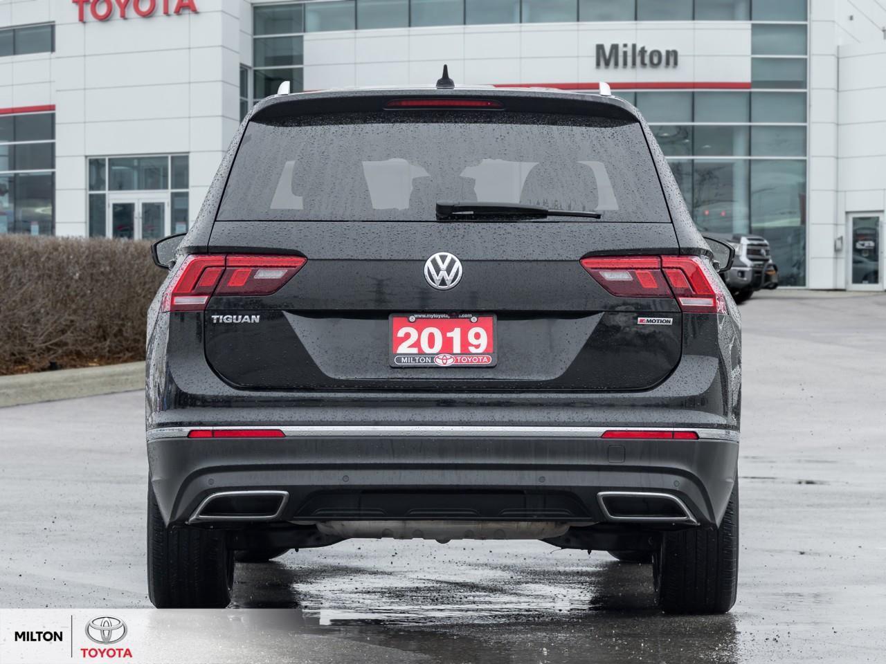 2019 Volkswagen Tiguan LEATHER PANORAMIC SUNROOF HEATED STEERING FENDER A Photo