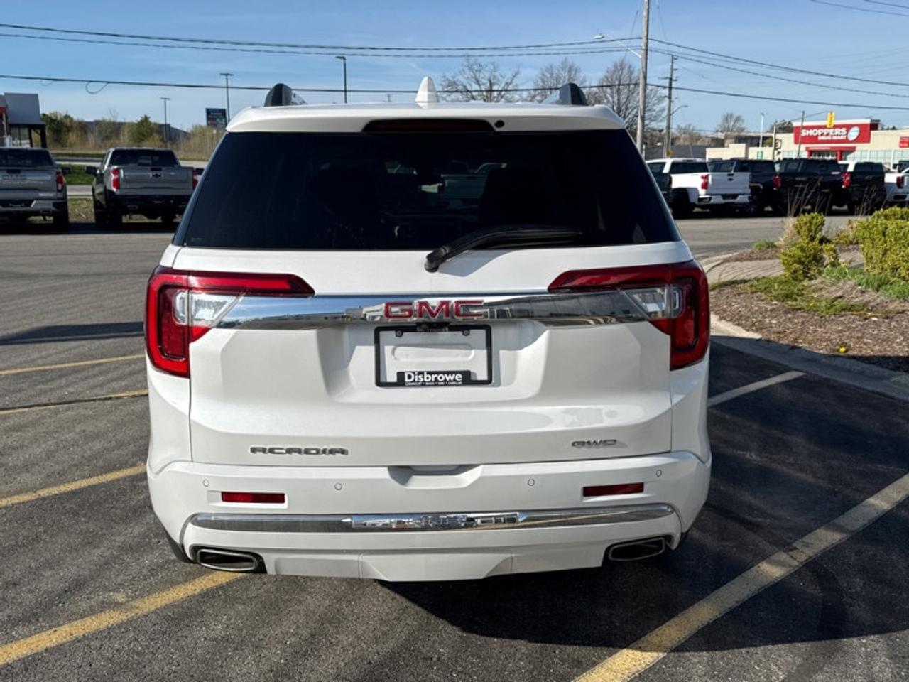 2023 GMC Acadia Denali Photo