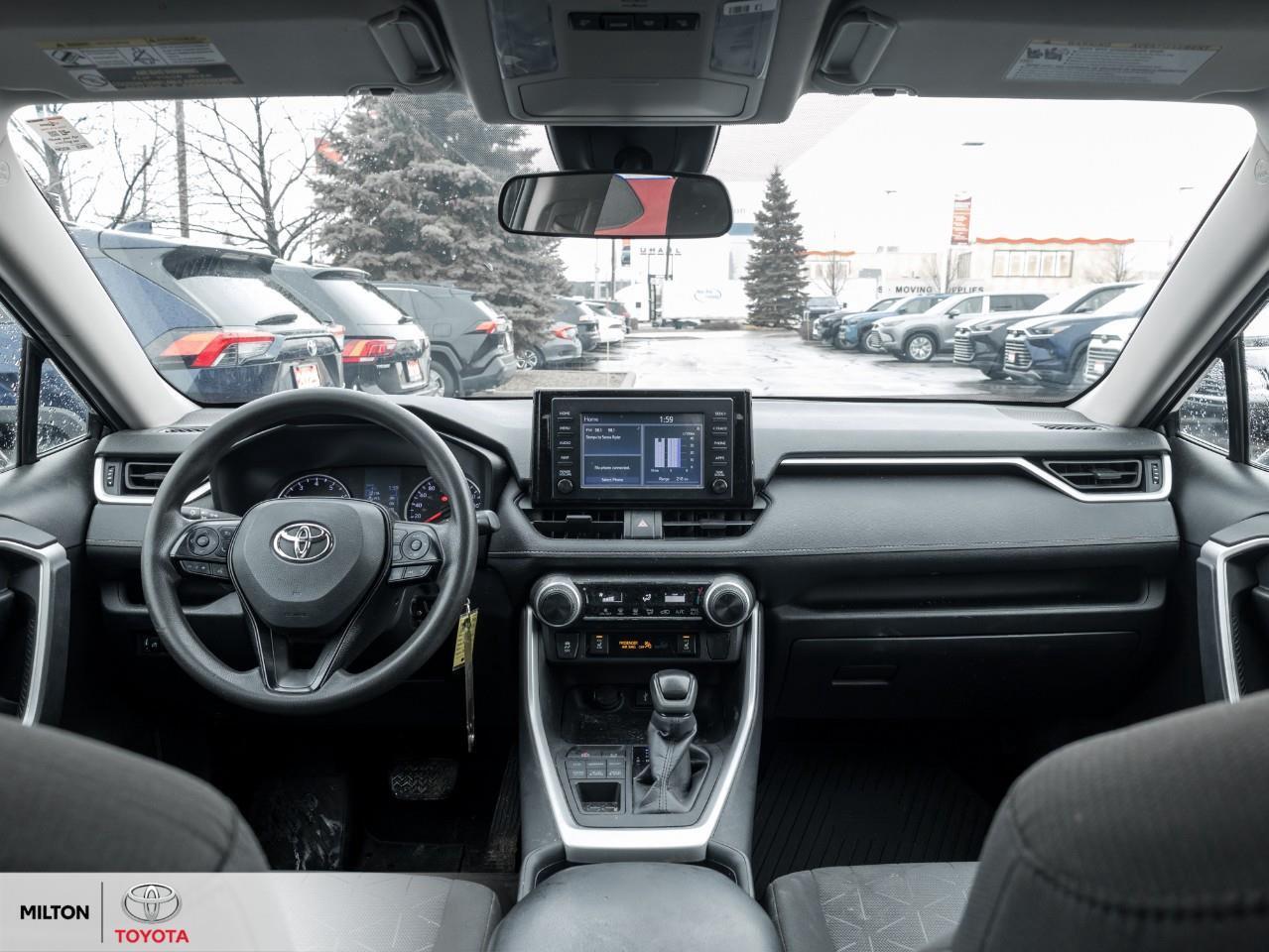 2020 Toyota RAV4 HEATED SEATS APPLE CARPLAY BLIND SPOT SAFETY SENSE Photo