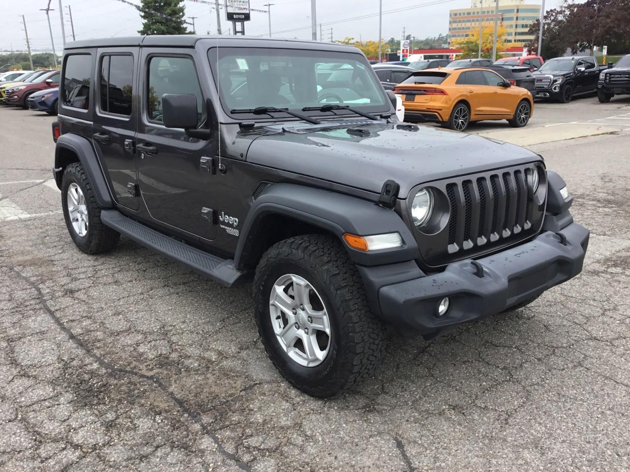 2018 Jeep WRANGLER UNLIMITED Sport Photo