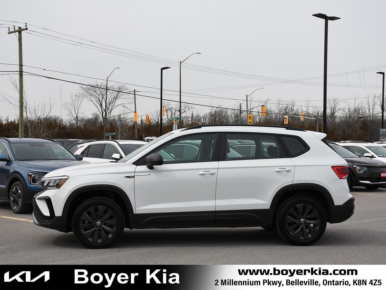 2024 Volkswagen Taos Trendline Photo