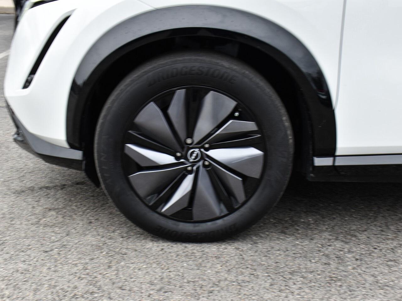 2023 Nissan Ariya ENGAGE FWD, TWO-TONE, GAS SAVER, 348 KM RANGE Photo