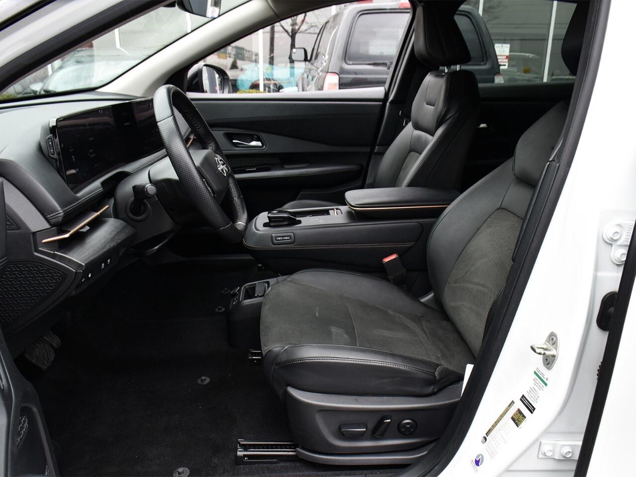 2023 Nissan Ariya ENGAGE FWD, TWO-TONE, GAS SAVER, 348 KM RANGE Photo