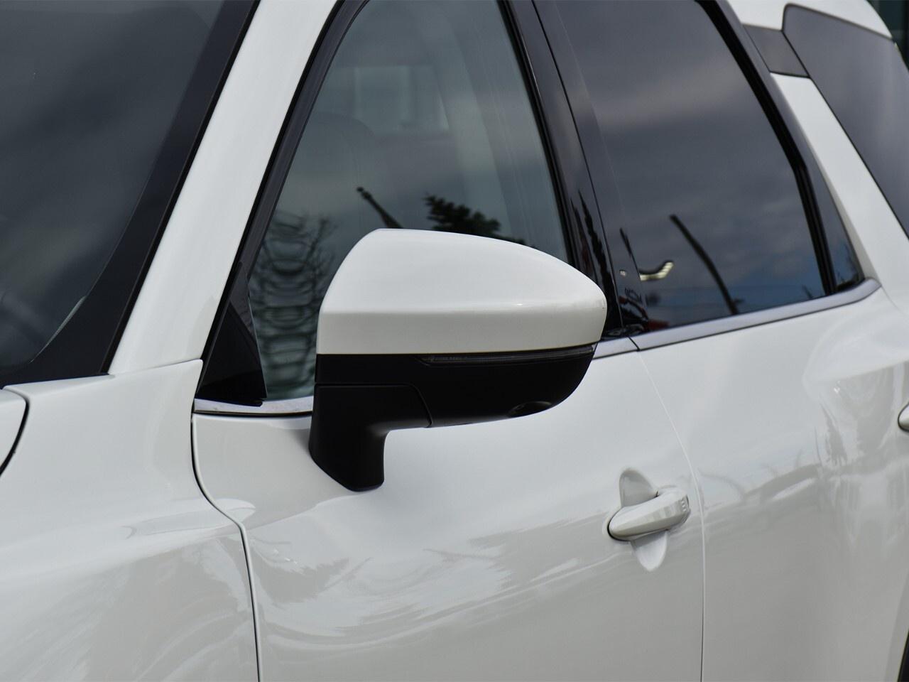 2024 Nissan Pathfinder  Photo4