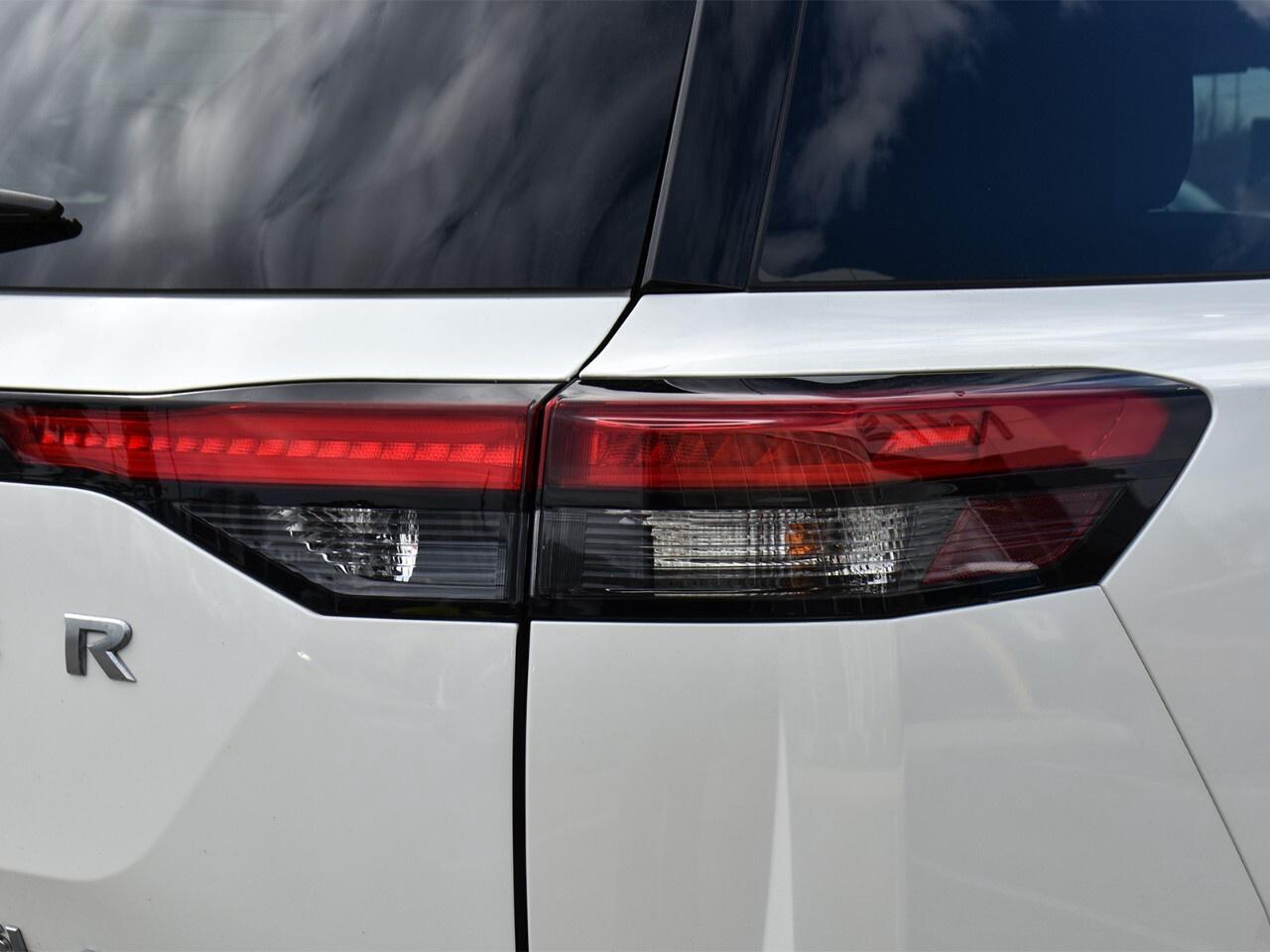 2024 Nissan Pathfinder  Photo