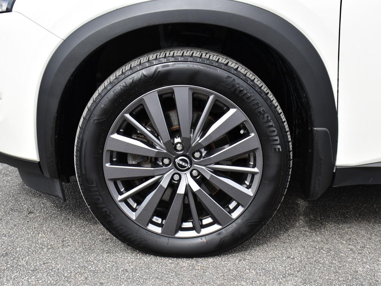 2024 Nissan Pathfinder  Photo