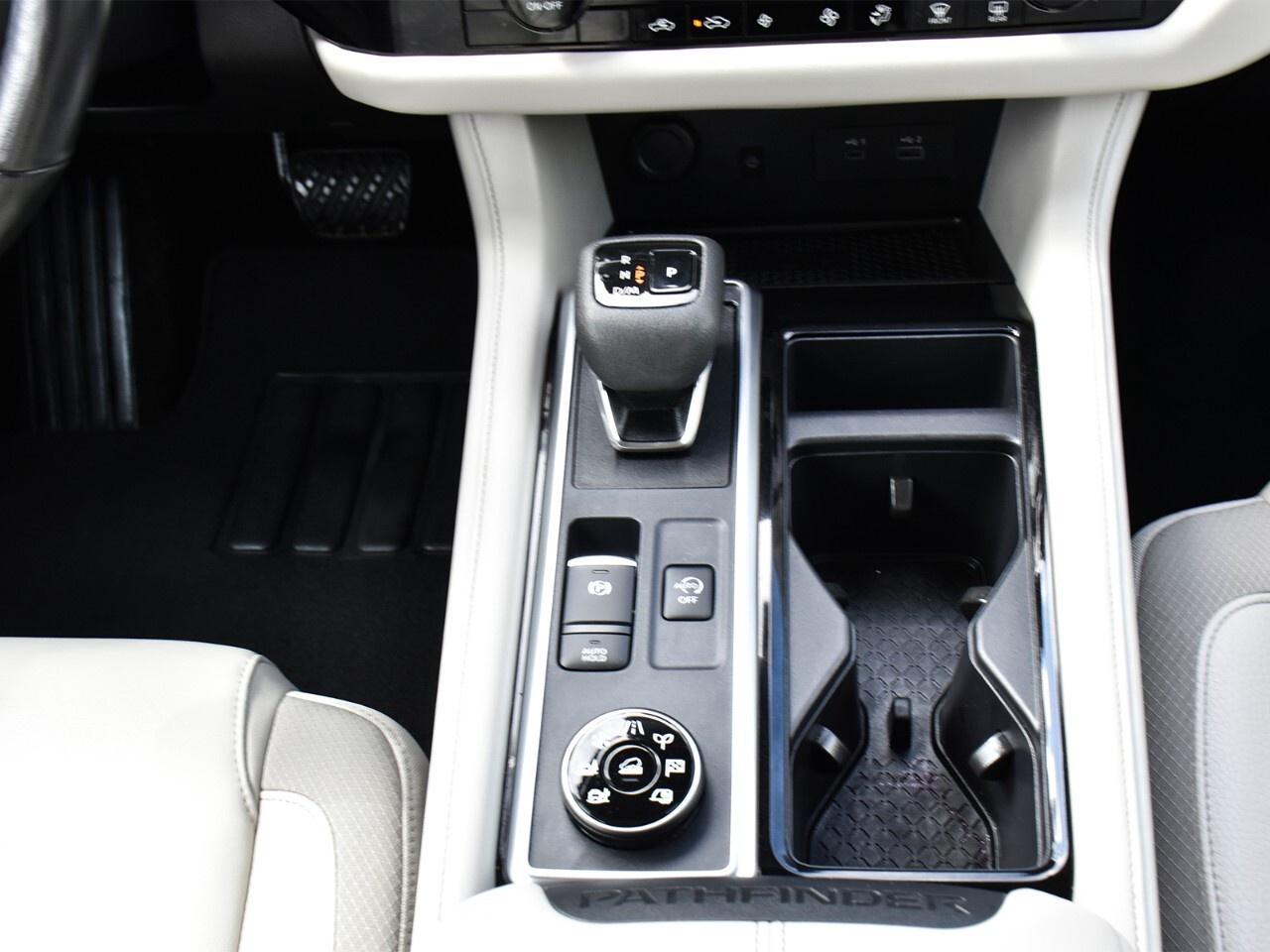 2024 Nissan Pathfinder  Photo