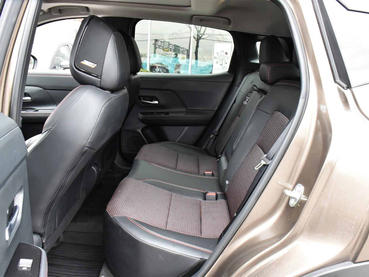 2025 Nissan Kicks SR PREMIUM AWD, BOSE AUDIO, 360 MONITOR Photo