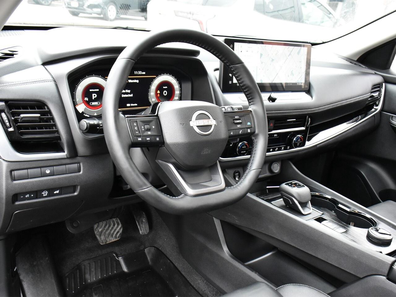 2025 Nissan Rogue SL, LEATHER INTERIOR, APPLE CARPLAY, AWD Photo
