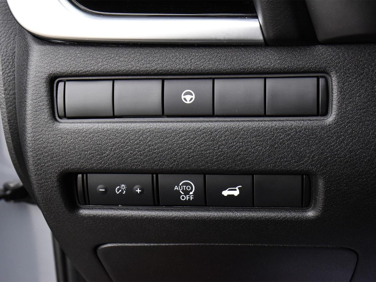 2025 Nissan Rogue SL, LEATHER INTERIOR, APPLE CARPLAY, AWD Photo