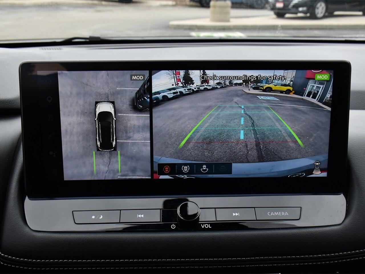 2025 Nissan Rogue SL, LEATHER INTERIOR, APPLE CARPLAY, AWD Photo