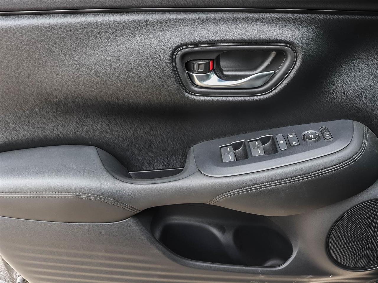 2024 Honda HR-V LX-B Photo