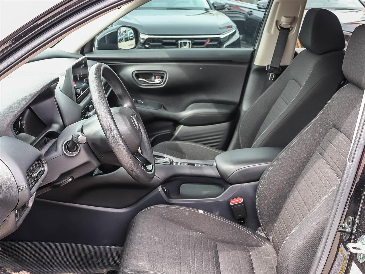 2024 Honda HR-V LX-B Photo