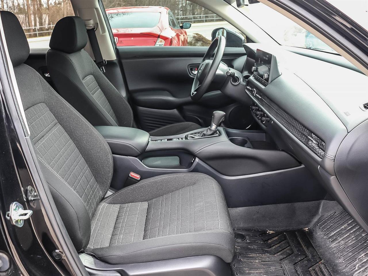 2024 Honda HR-V LX-B Photo