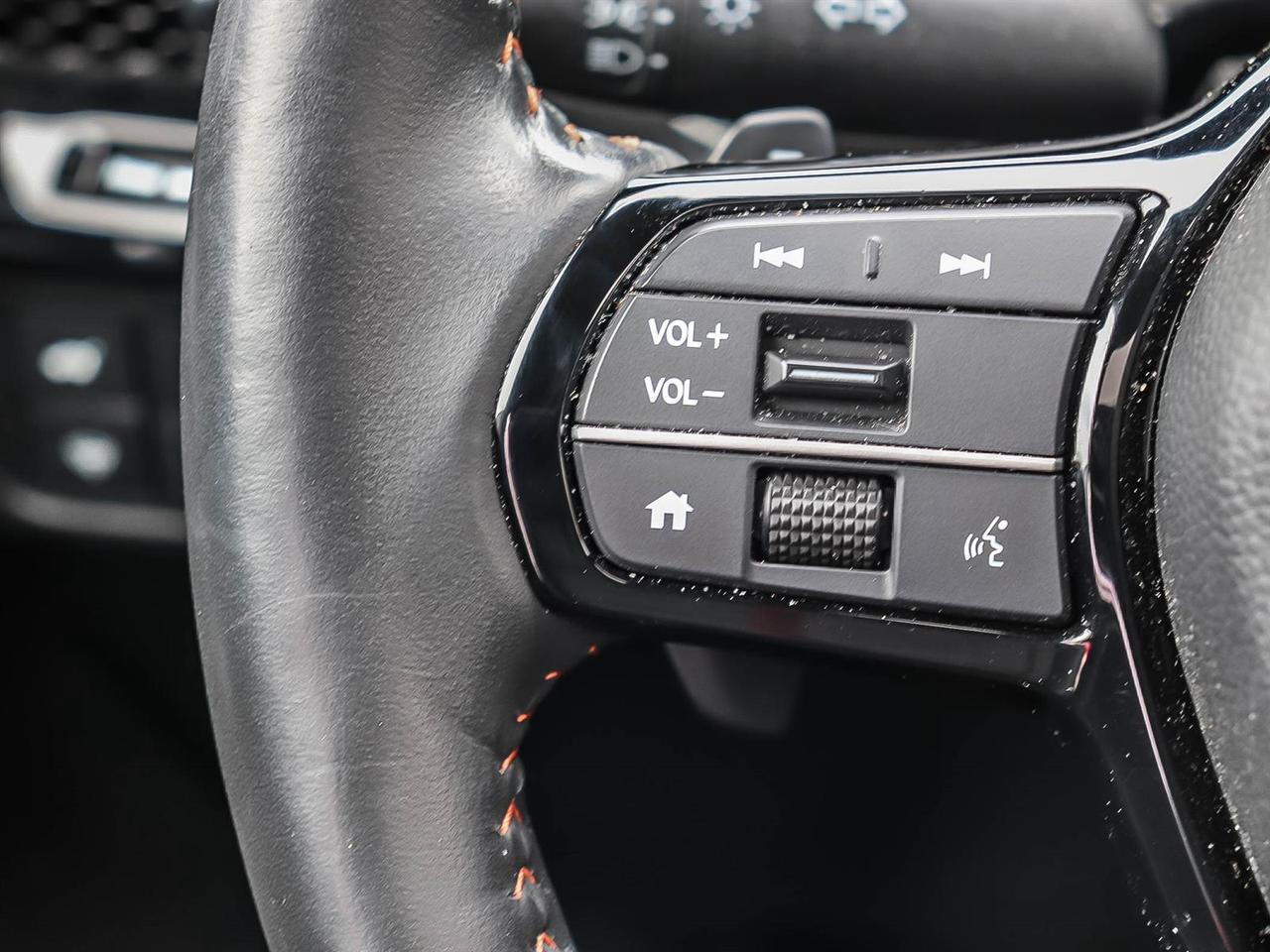 2025 Honda CR-V Hybrid Touring Photo