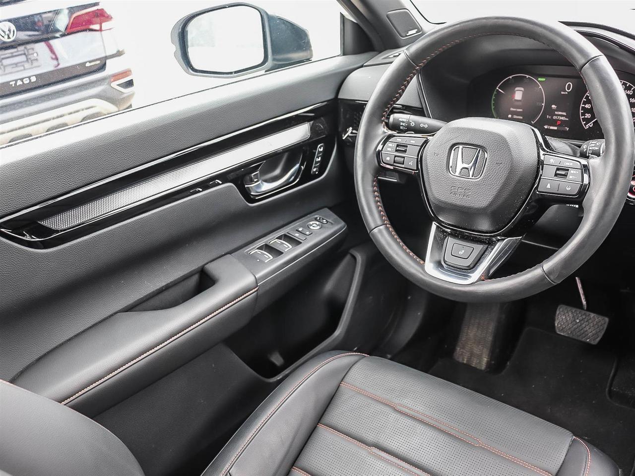 2025 Honda CR-V Hybrid Touring Photo