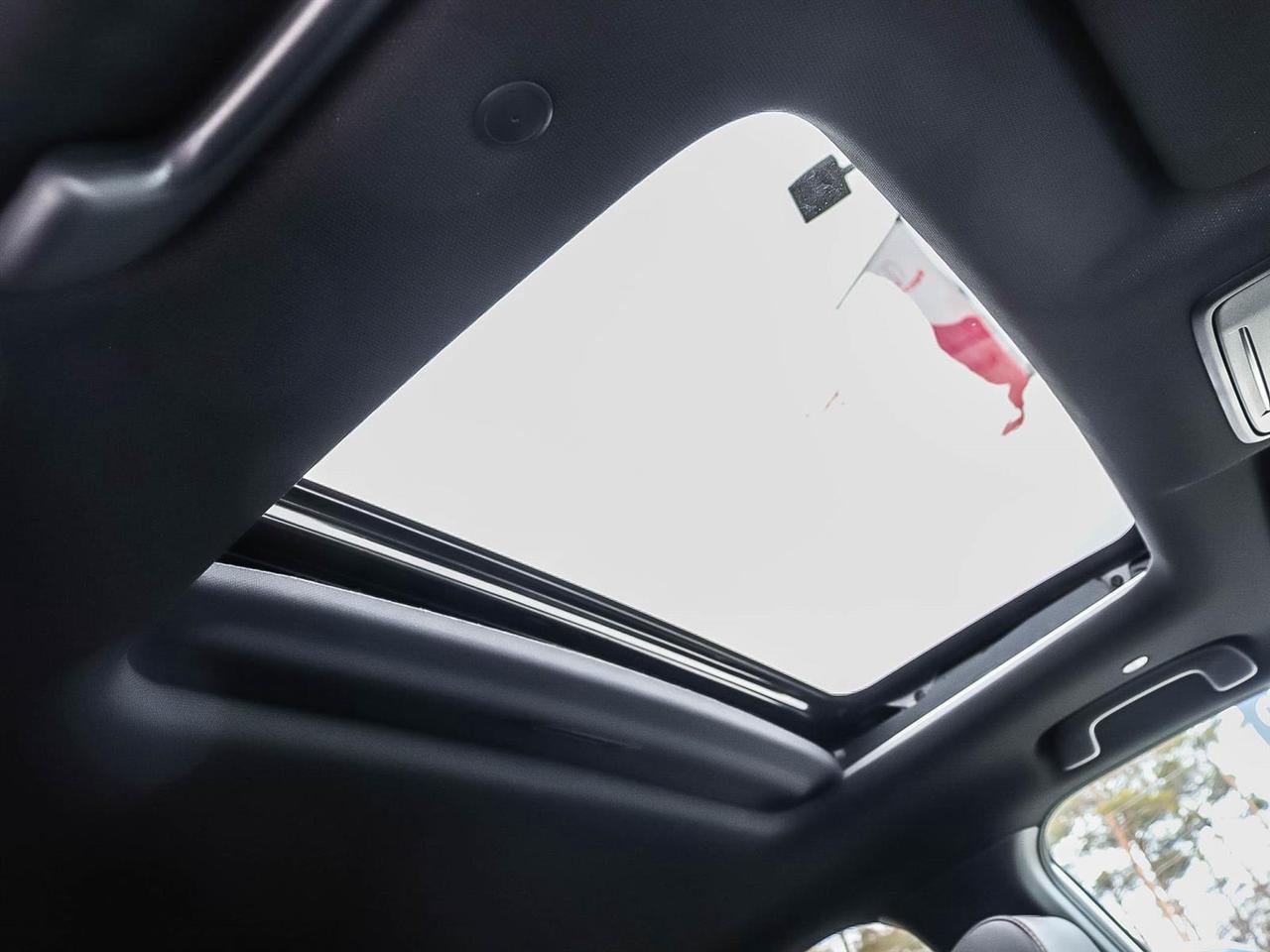 2025 Honda CR-V Hybrid Touring Photo