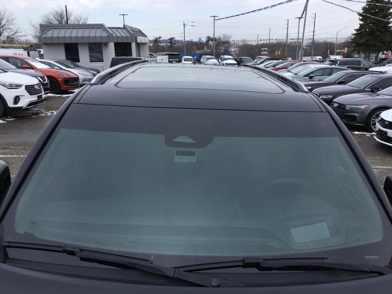 2023 Jeep Wagoneer Series III Photo