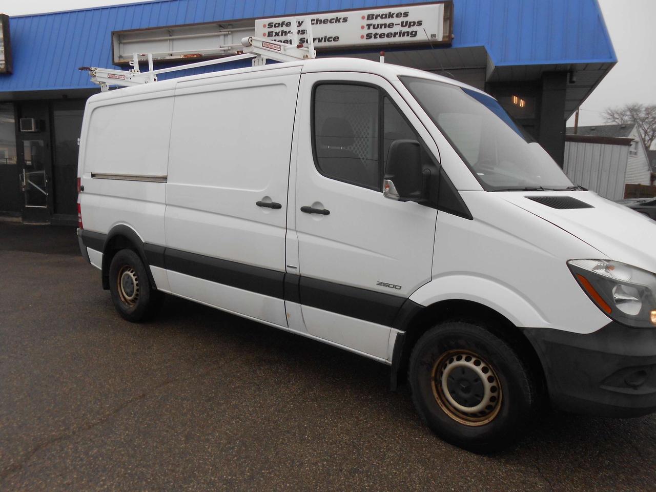 2016 Mercedes-Benz Sprinter RWD 2500 144  GREAT WORK VAN DIESEL Photo2