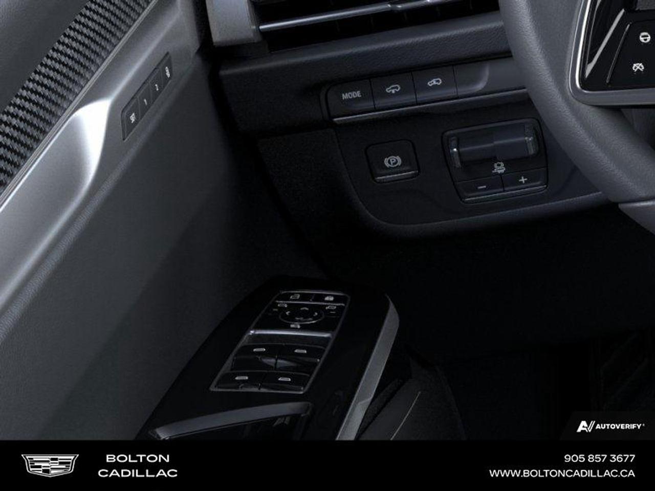 2026 Cadillac Escalade ESV V-Series Photo