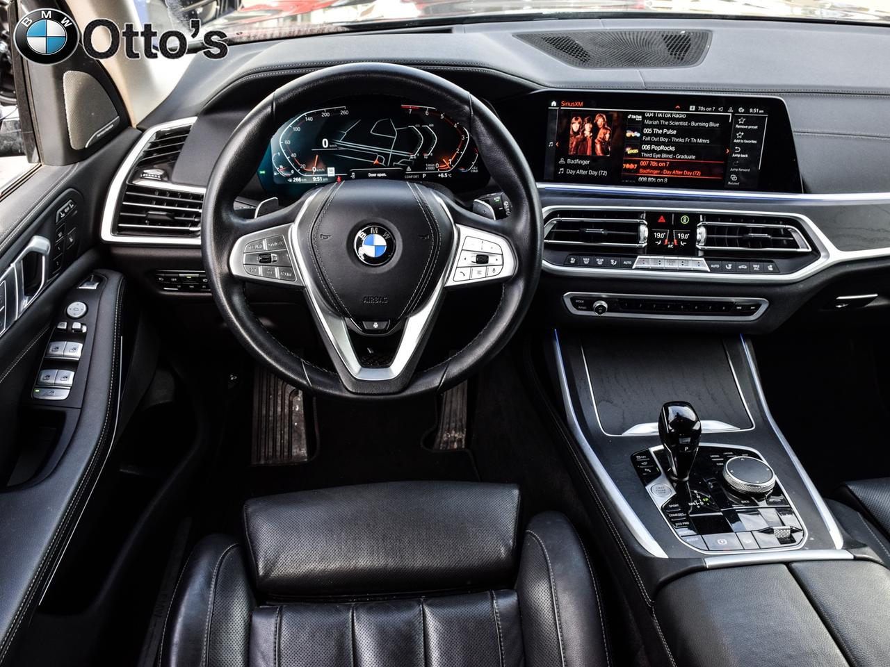 2022 BMW X7 xDrive40i Premium Enhanced Package 22inch Lt/Aly W Photo