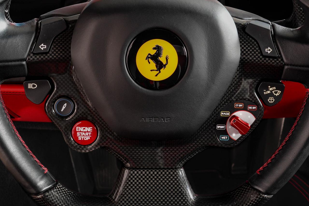 2016 Ferrari 488 Spider 2dr Conv Photo