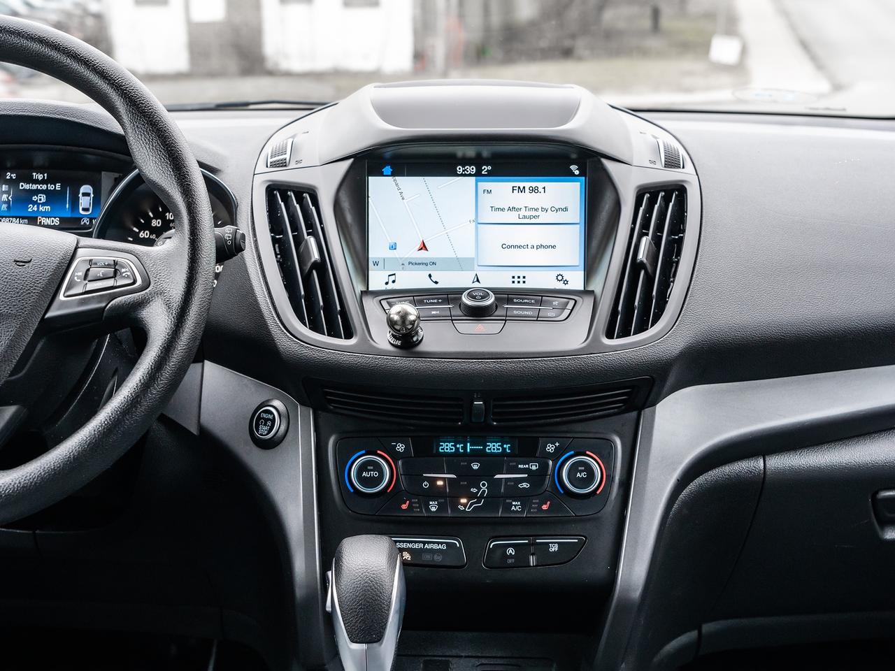 2019 Ford Escape SE 4WD  NAVI  BACK UP CAMERA  LOW KMS Photo