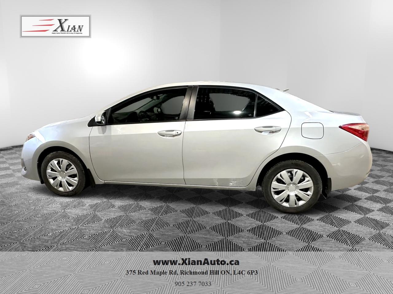 2017 Toyota Corolla 4dr Sdn CVT LE Photo3