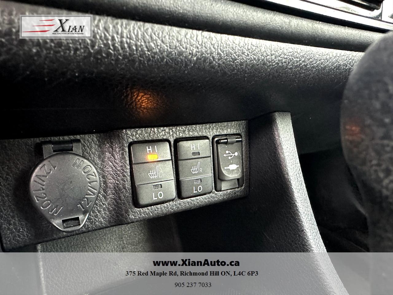 2017 Toyota Corolla 4dr Sdn CVT LE Photo