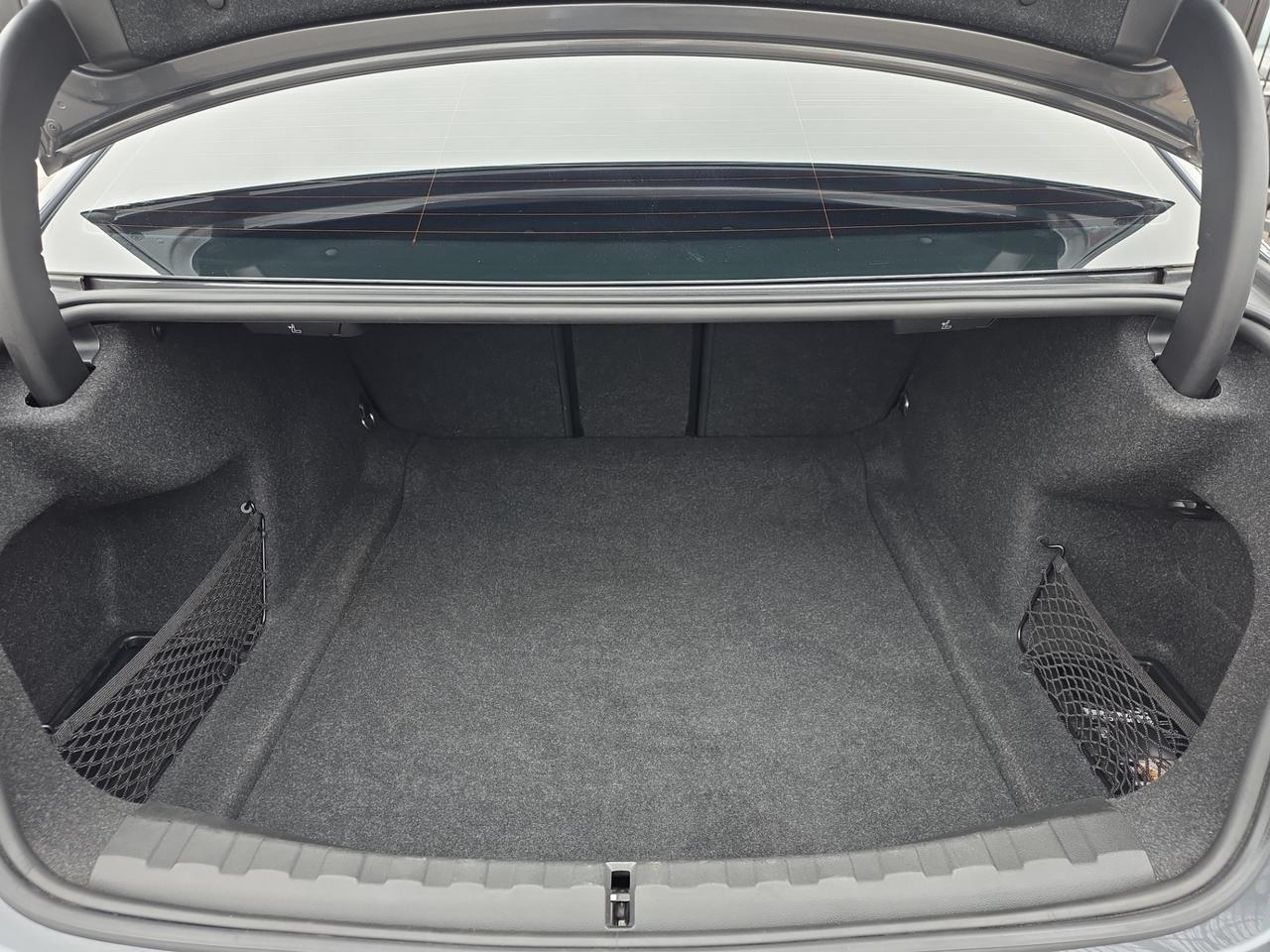 2021 BMW 3 Series 330i xDrive *NO ACCIDENTS/HUD/HARMAN KARDON/CARPLA Photo