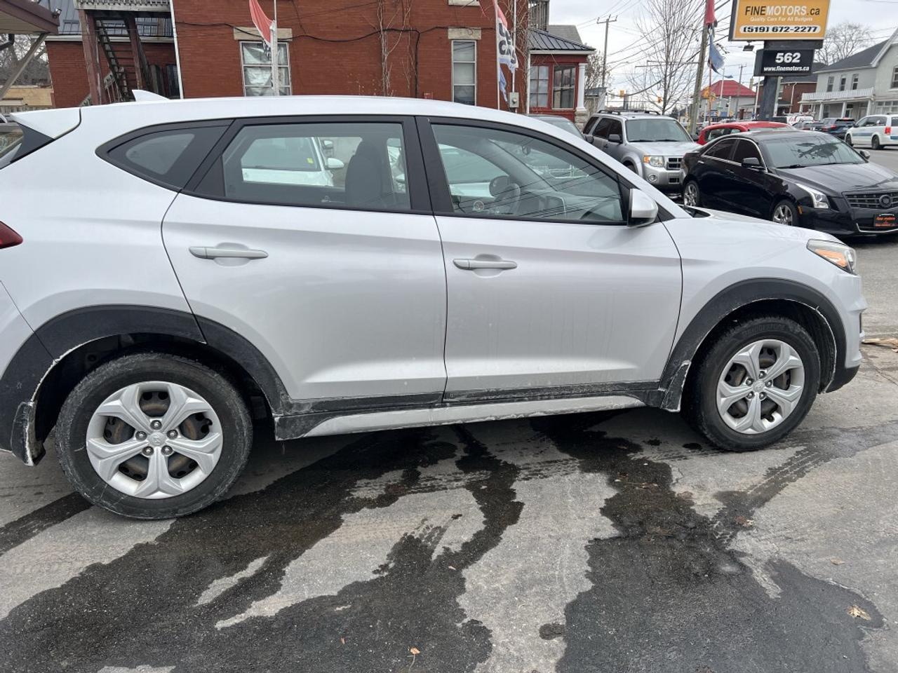 2019 Hyundai Tucson SE 4dr Front-wheel Drive Automatic Photo
