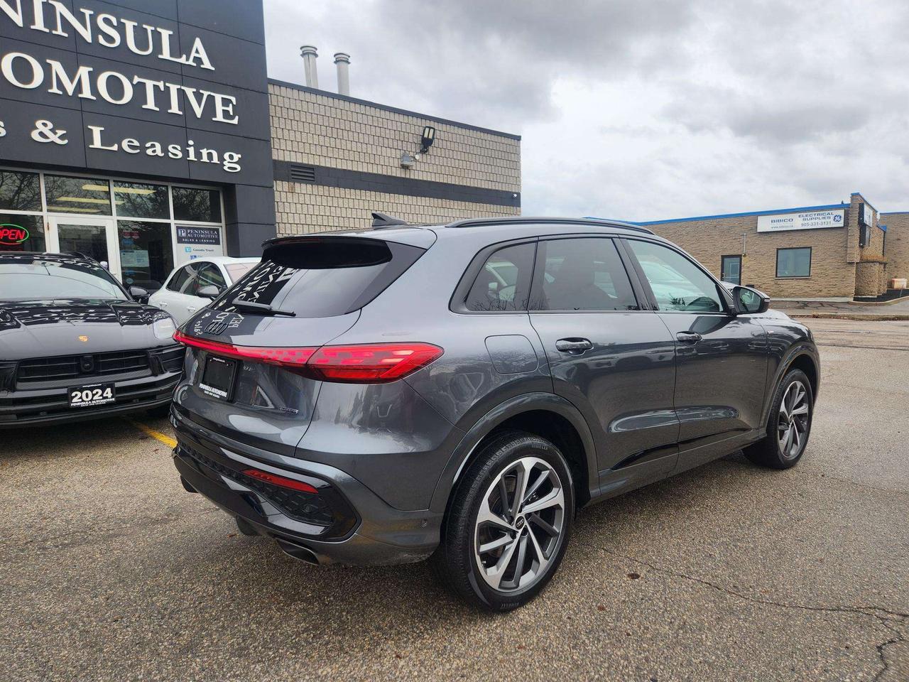 2025 Audi Q5 S-LINE BLACK PKG, HEADS UP DISPLAY, PANO, Photo