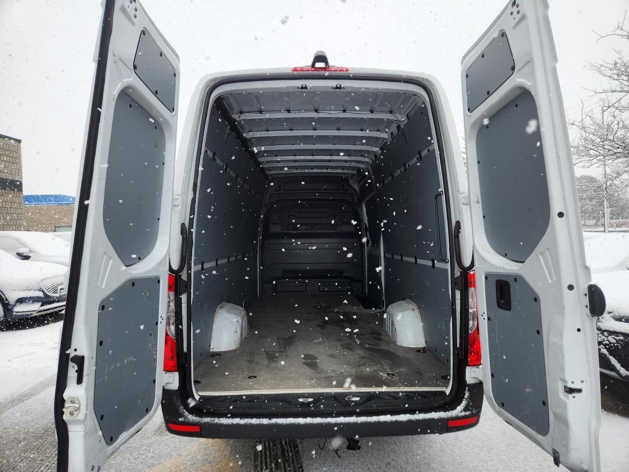 2025 Mercedes-Benz Sprinter Cargo Van 2500 High Roof I4 Diesel 170/ 4 NEW MICHELIN TIRES Photo