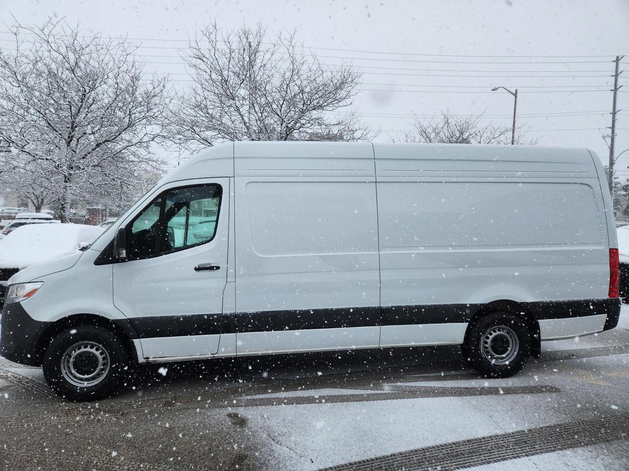 2025 Mercedes-Benz Sprinter Cargo Van 2500 High Roof I4 Diesel 170/ 4 NEW MICHELIN TIRES Photo