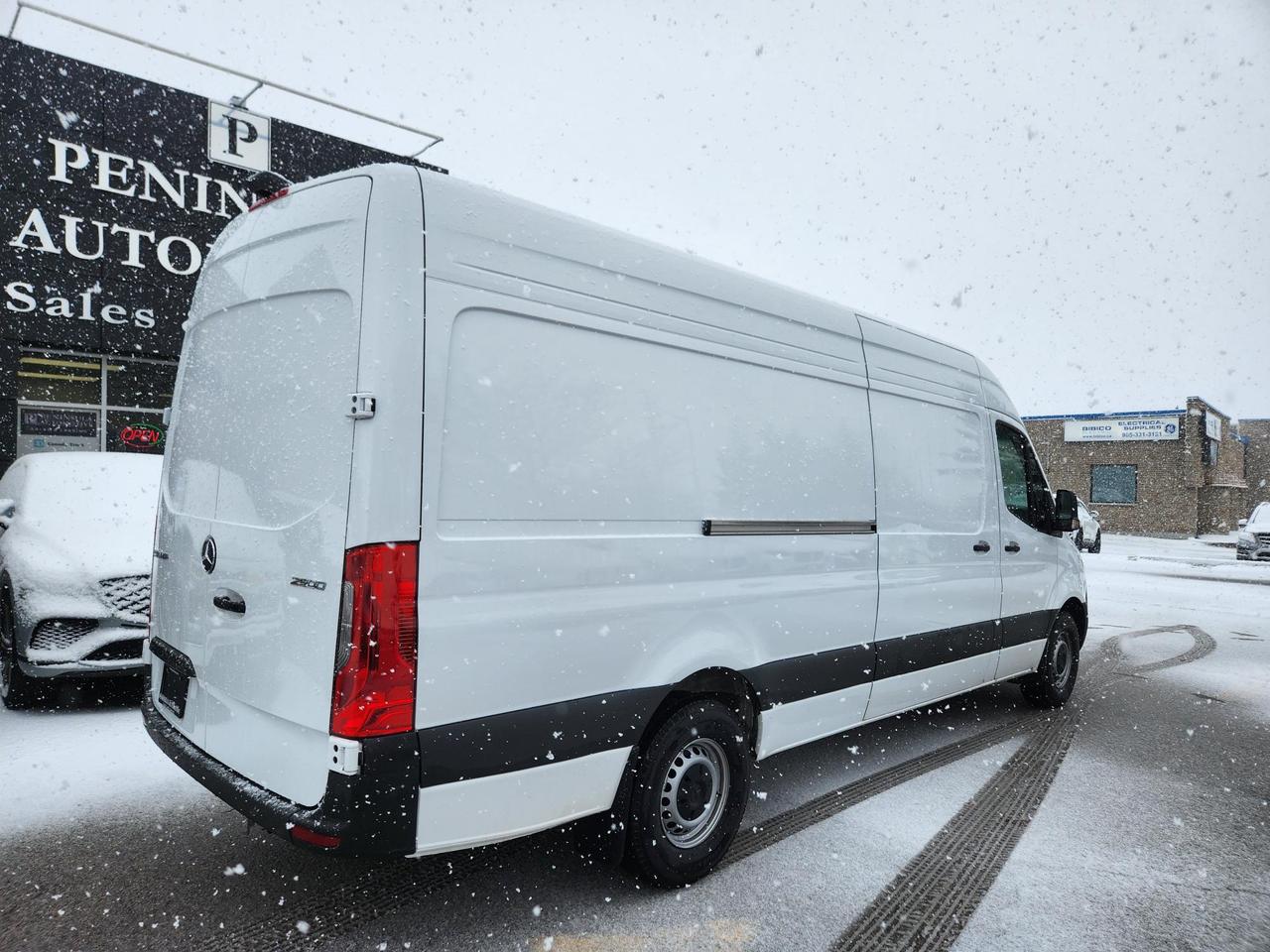 2025 Mercedes-Benz Sprinter Cargo Van 2500 High Roof I4 Diesel 170/ 4 NEW MICHELIN TIRES Photo