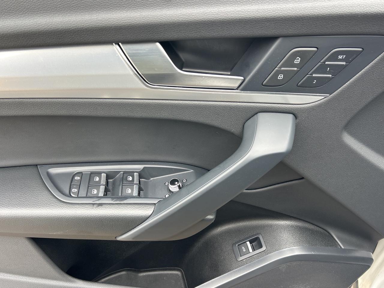 2024 Audi Q5 S-LINE,PANO,ADAPTIVE CRUISE,AMBIENT LIGHTING, NAVI Photo