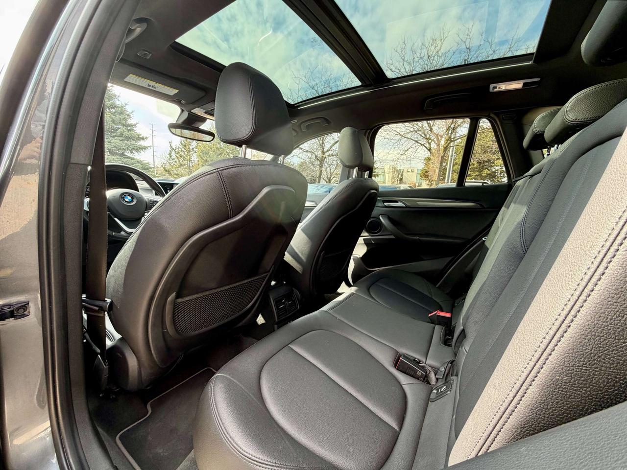 2020 BMW X1 XDRIVE, PREMIUM ESSENTIAL, PANOROOF, NAVI, CARPLAY Photo